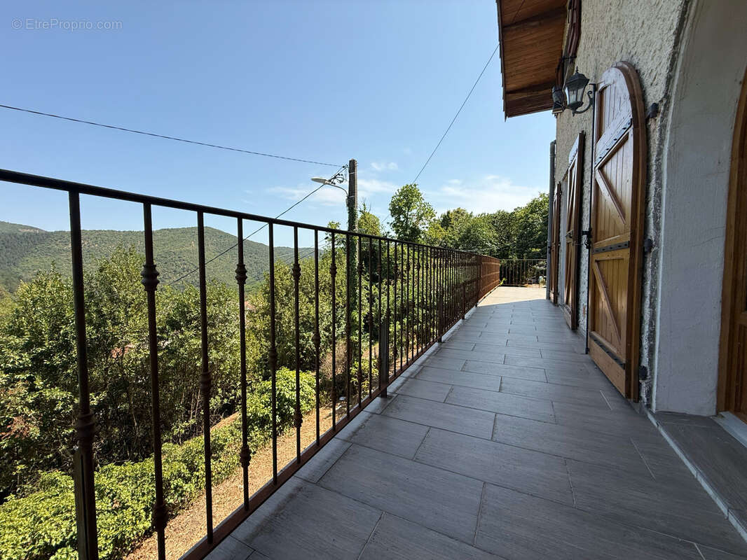Villa 130m2, 4ch, Garage de 50m2, 2 800m2 de Jardin clos avec vue - photo 10