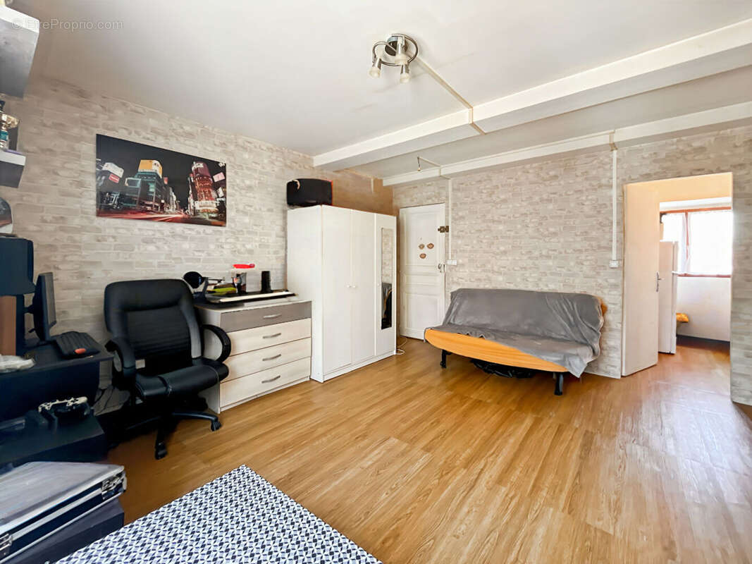 Appartement à GUIGNES