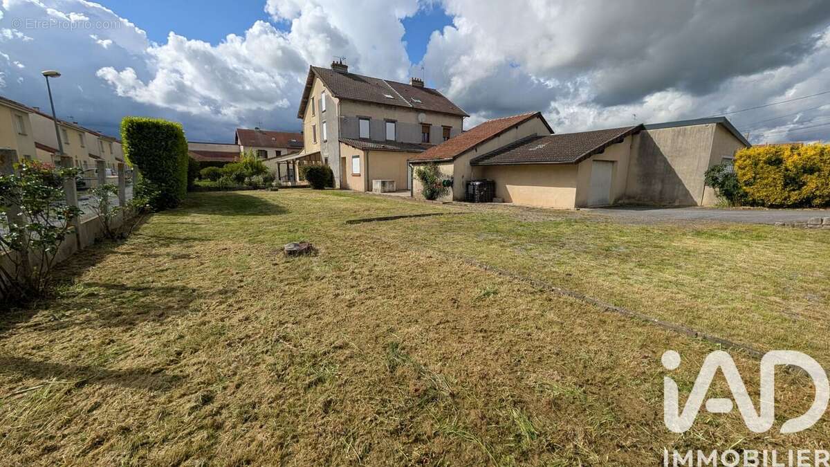 Photo 2 - Maison à WARMERIVILLE