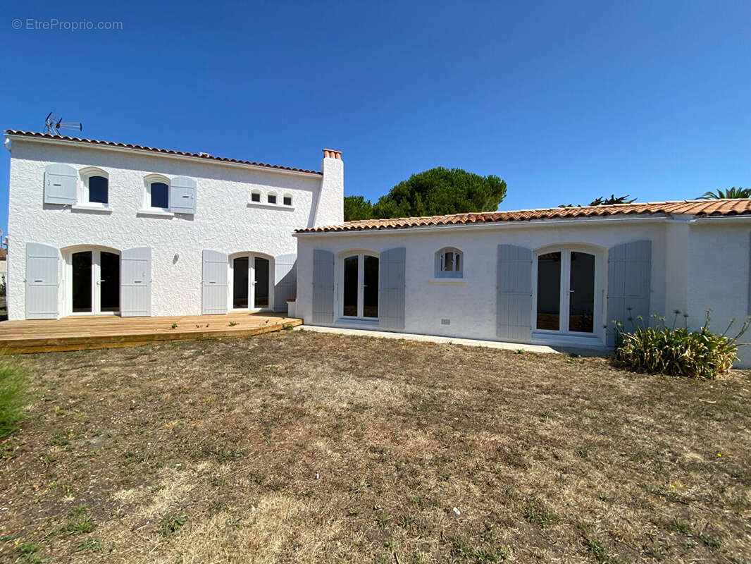 À 400 m de la plage - Maison de charme sur 1 000 m² de terrain - photo 15