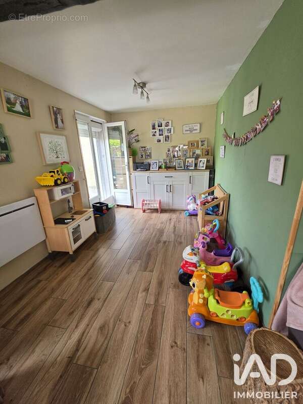Maison 169 m² à Mareuil-Le-Port  - photo 7
