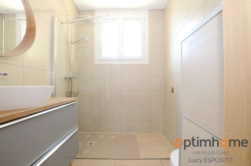 Maison à CHASSENEUIL-SUR-BONNIEURE