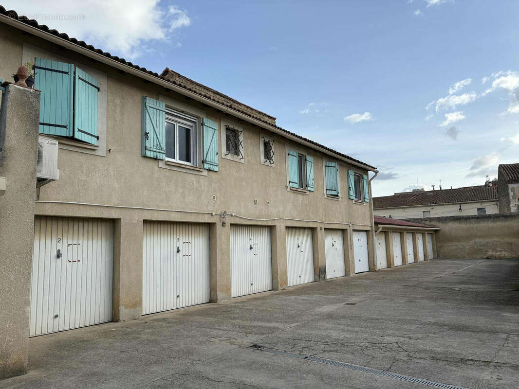 Autre à SAINT-GILLES