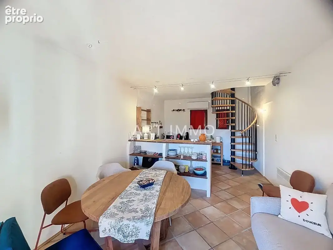 A vendre petite maison avec piscine partagee a cabrieres d'avignon - photo 3