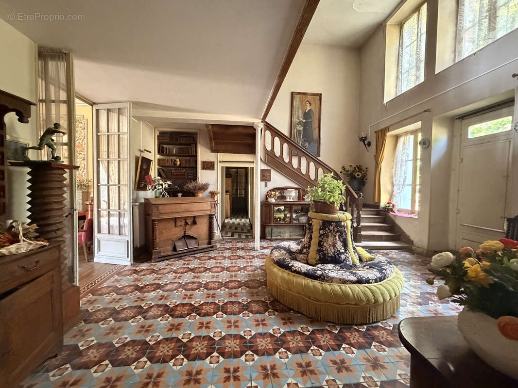 Manoir de caractère et sa maison de gardien au cœur d'un petit village charentais - photo 7