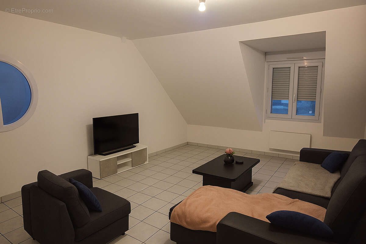 Appartement à VERCEL-VILLEDIEU-LE-CAMP