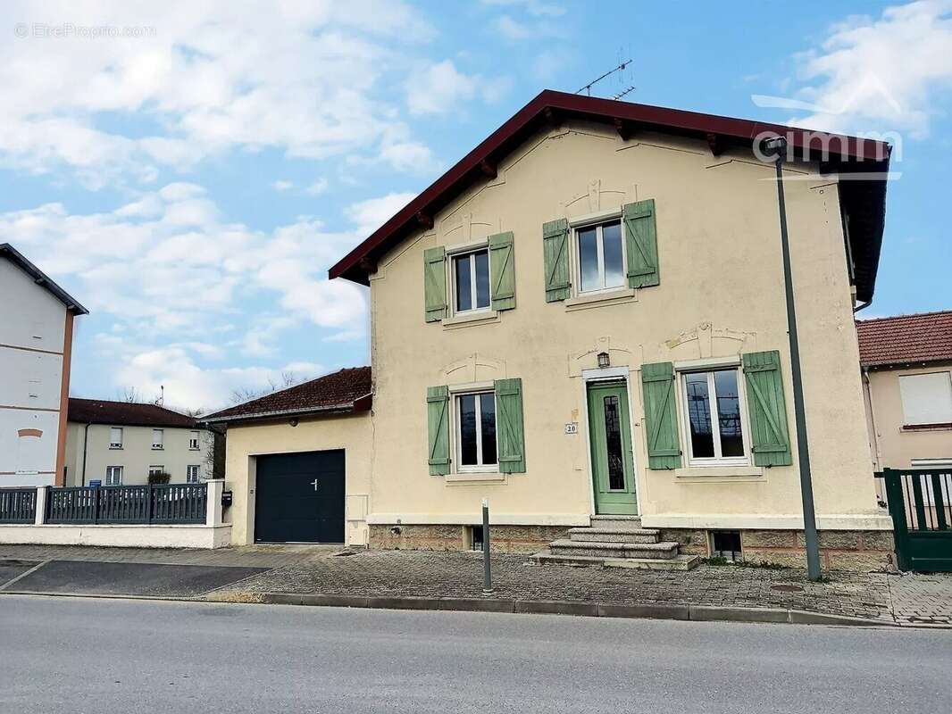 Maison à REVIGNY-SUR-ORNAIN