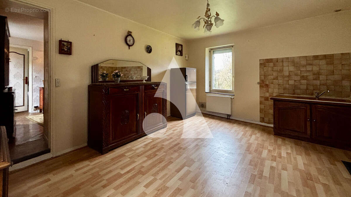 Maison à LA FERTE-MILON