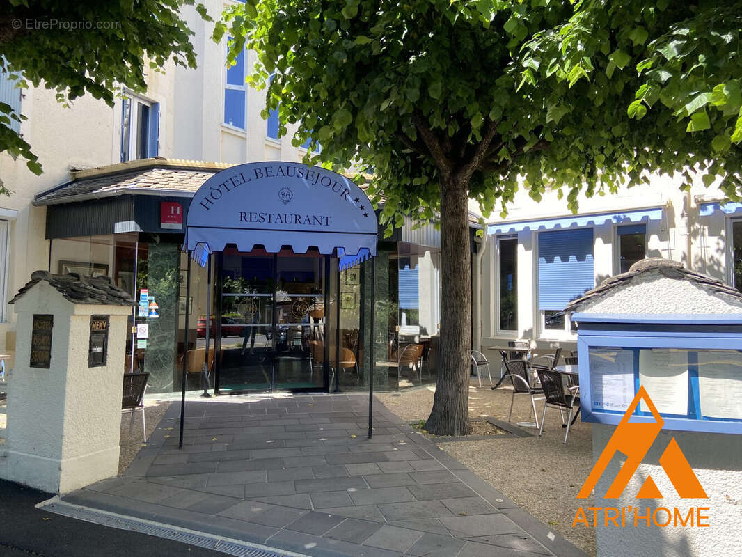 Autre à VIC-SUR-CERE