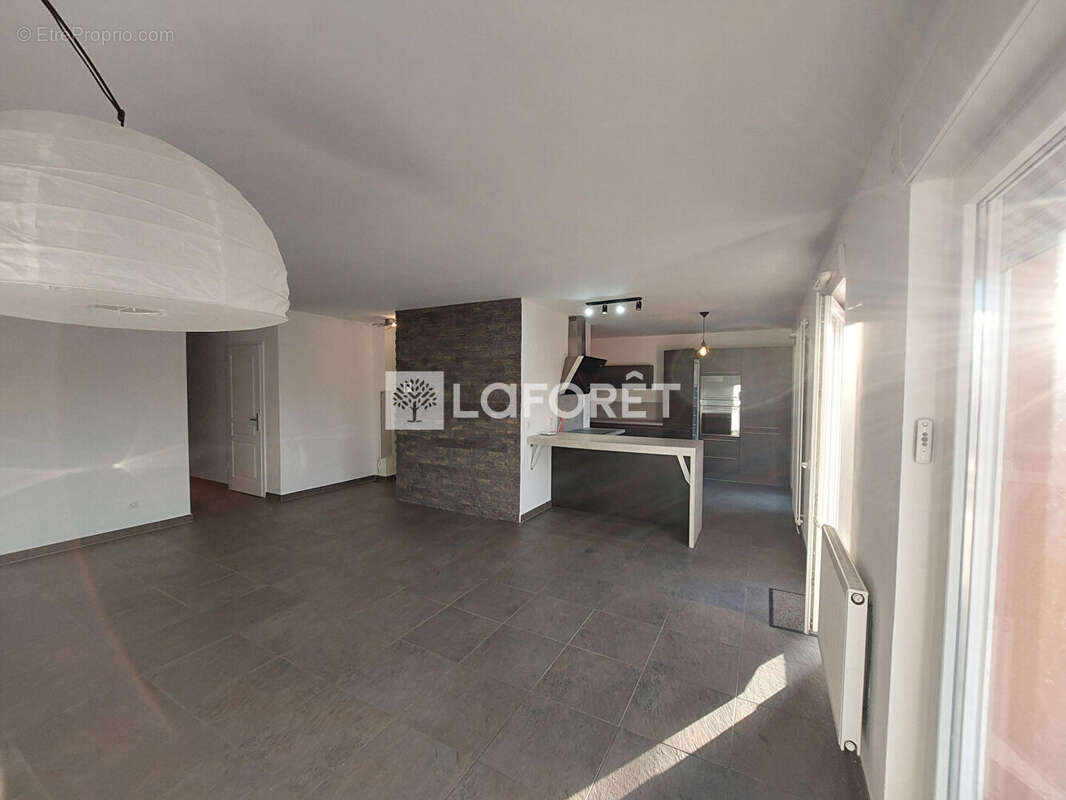 Appartement à AUDUN-LE-TICHE