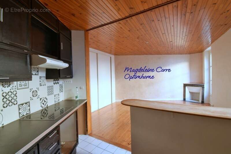 Appartement à SAINT-MAUR-DES-FOSSES