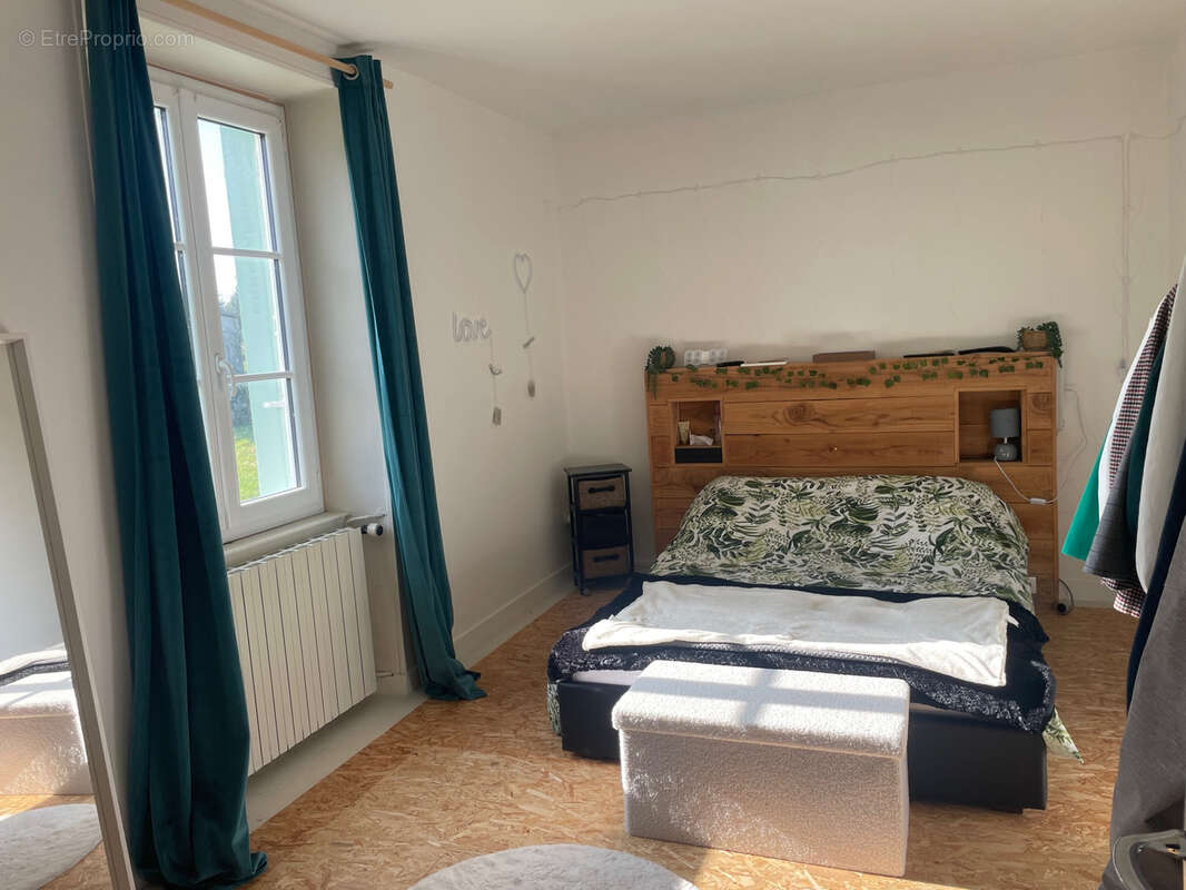 Appartement à CONDEAU