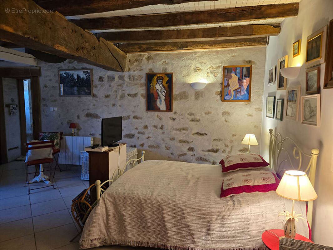 Maison à BLANZAC