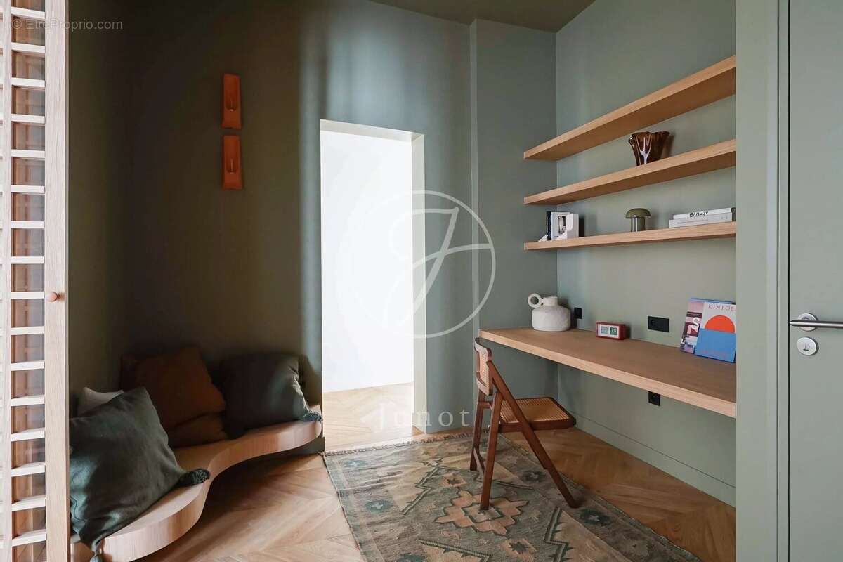 Appartement à PARIS-9E