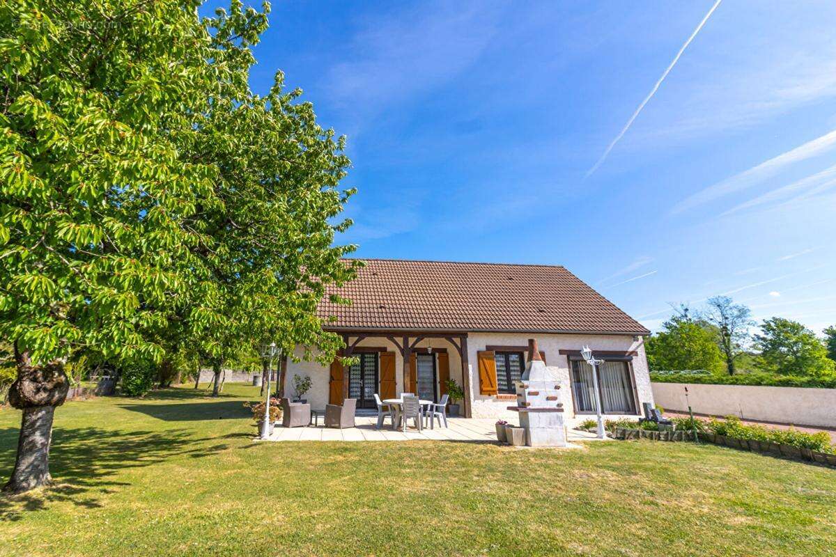 Maison à SELLES-SUR-CHER
