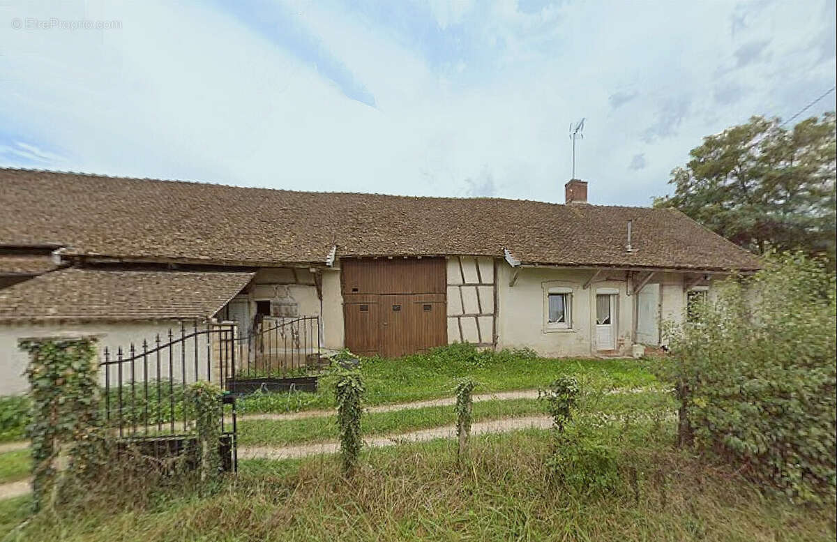 Maison à SERMESSE
