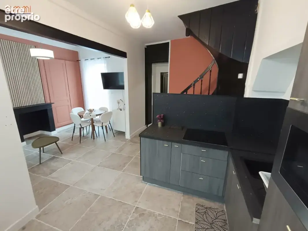 Maison rénovée 3 chambres et cour - photo 5