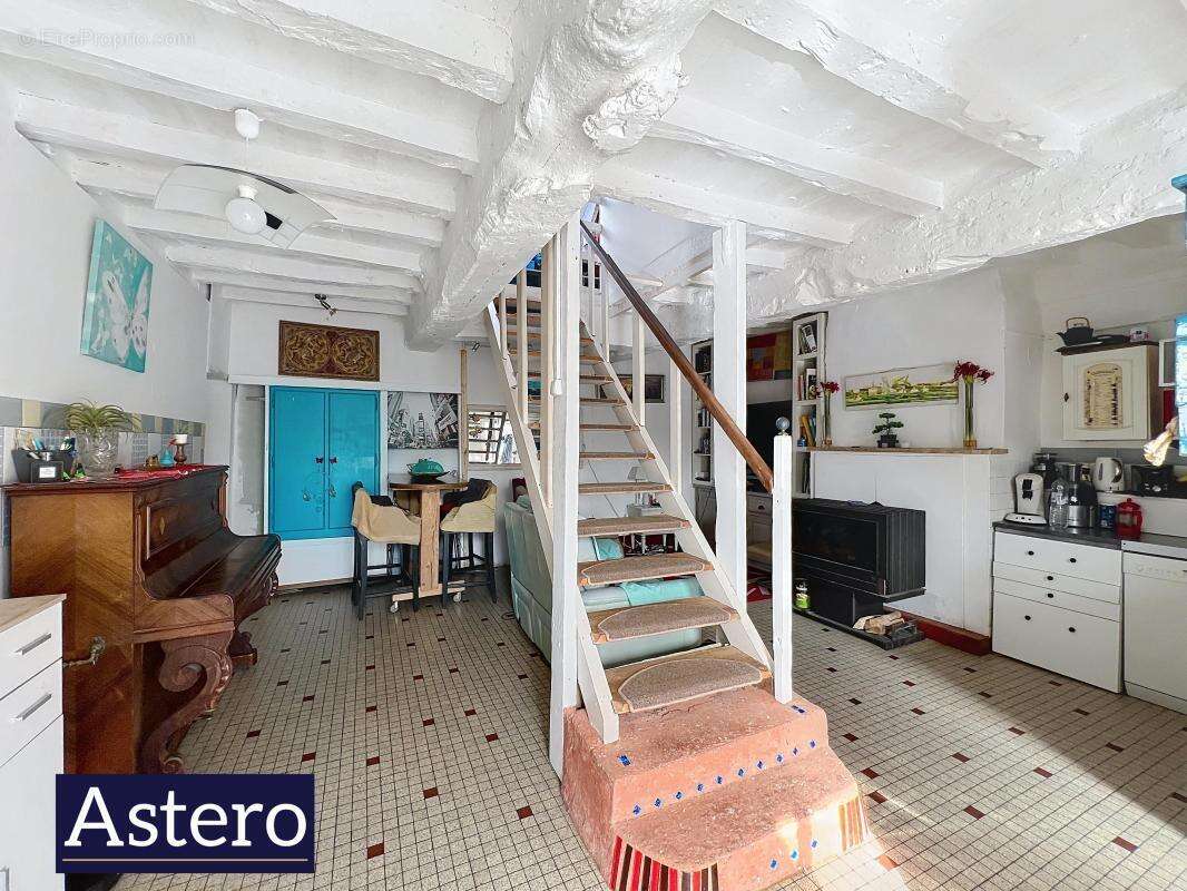 Maison à NOYAL-CHATILLON-SUR-SEICHE