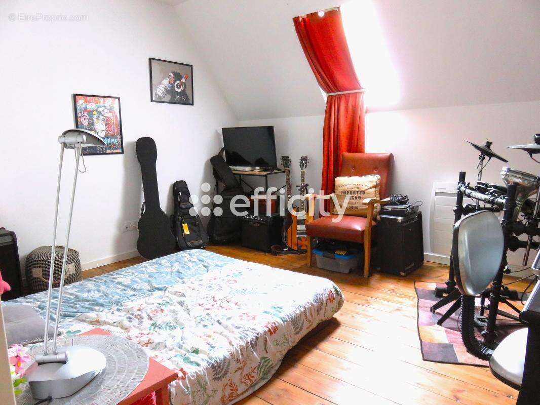 Maison 80 m² à Flines-Lez-Raches  - photo 6