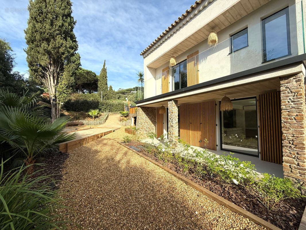 Maison à LA CROIX-VALMER