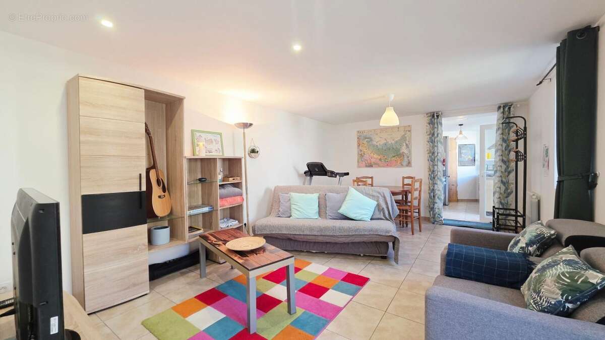 Bourges maison 5 pieces + appartement independant 2 pieces - photo 14