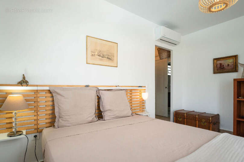 Villa d'architecte   port-louis  94 m2  piscine  meublée - photo 13