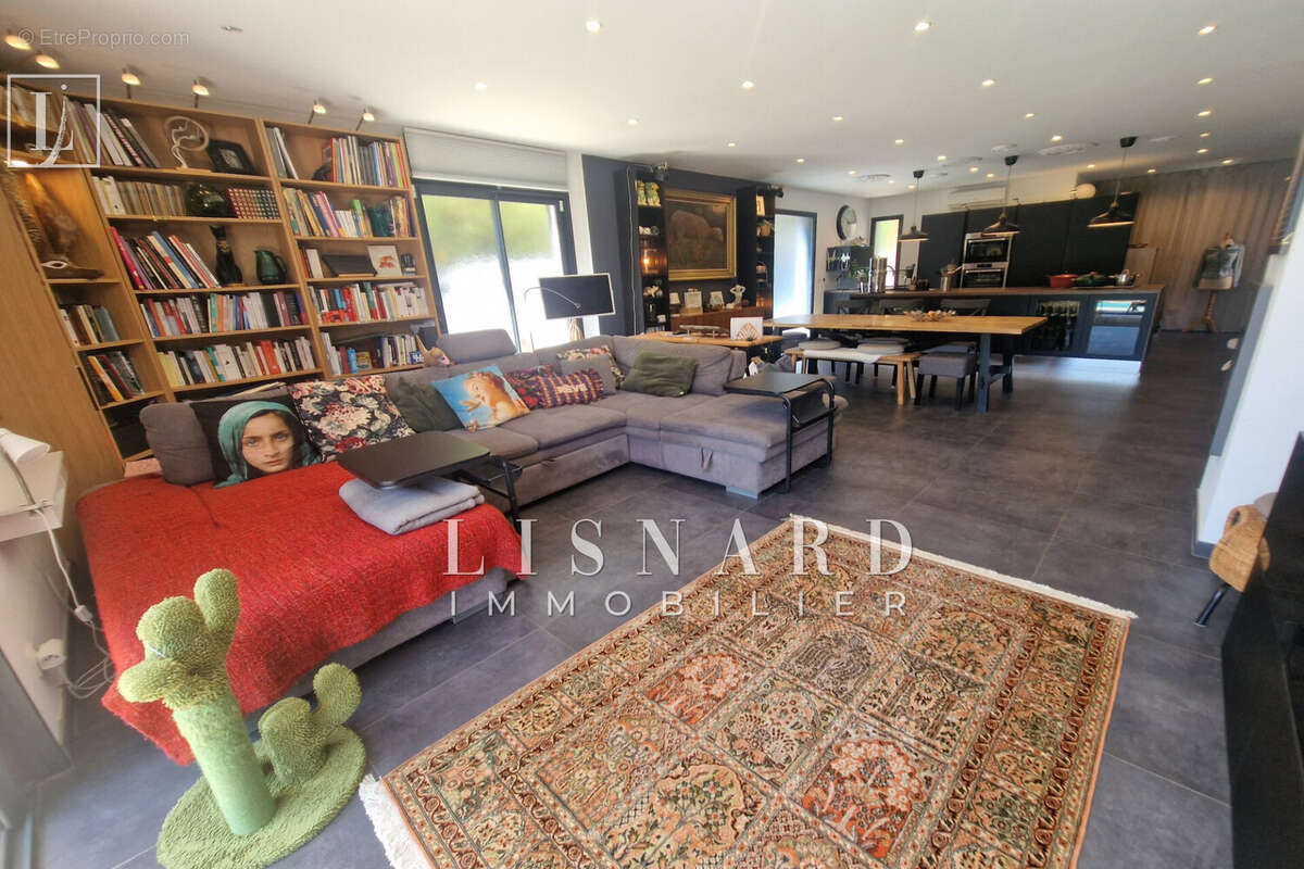 Maison 130 m² à Vallauris  - photo 6