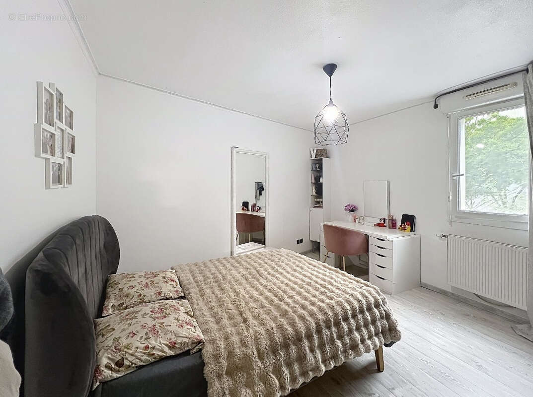 Appartement à VAULX-EN-VELIN