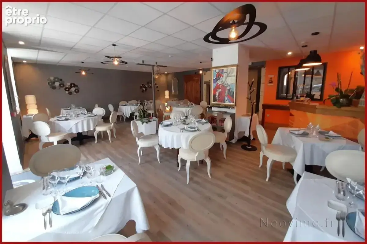 Immeuble actuellement Hotel/Restaurant rénové - photo 4