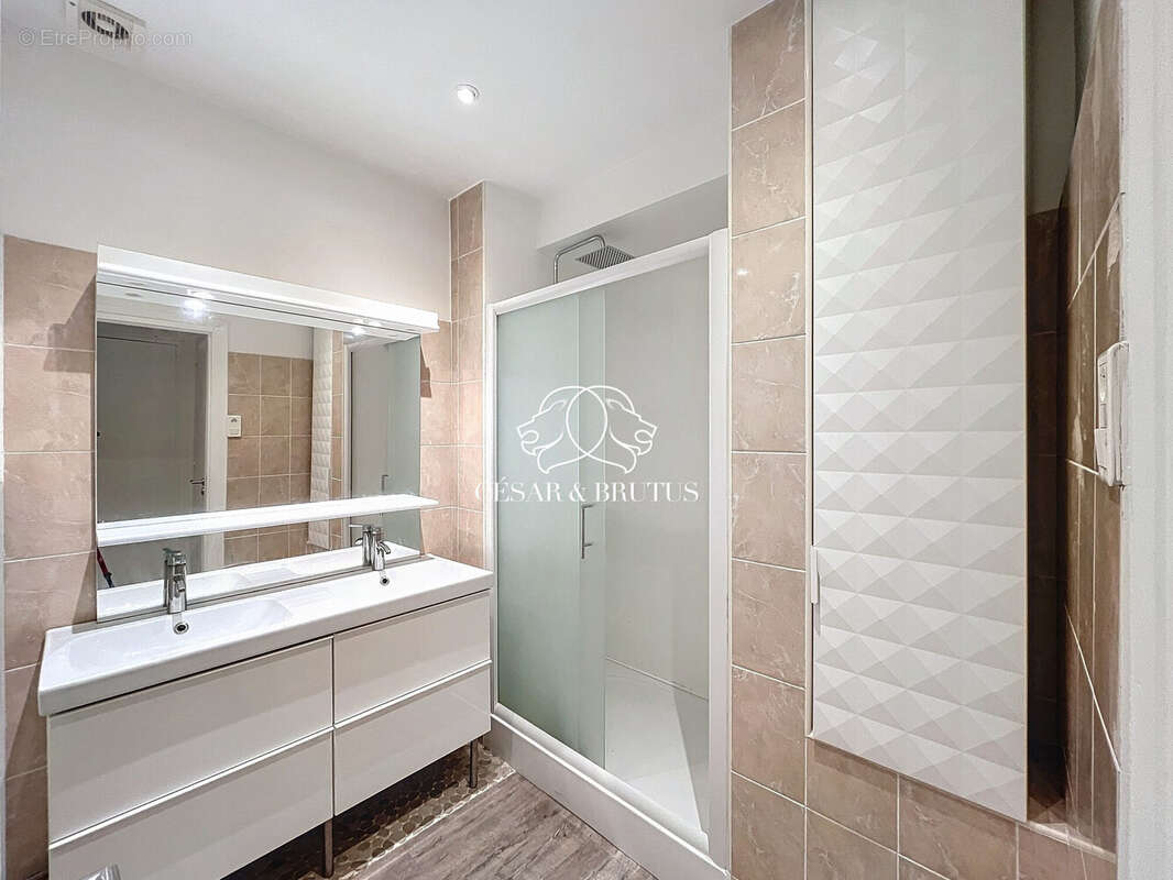 Appartement à LYON-6E