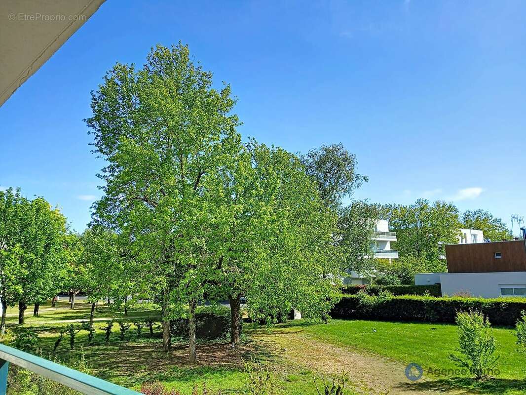 vue du séjour - Appartement à TOURS