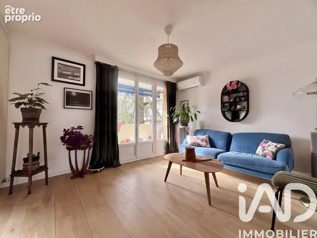 Photo 1 - Appartement à CALUIRE-ET-CUIRE