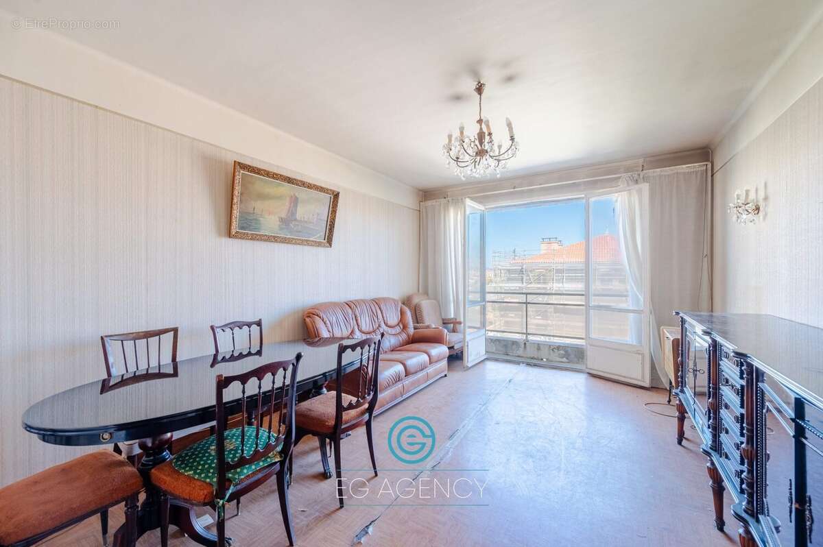 Appartement à MARSEILLE-7E