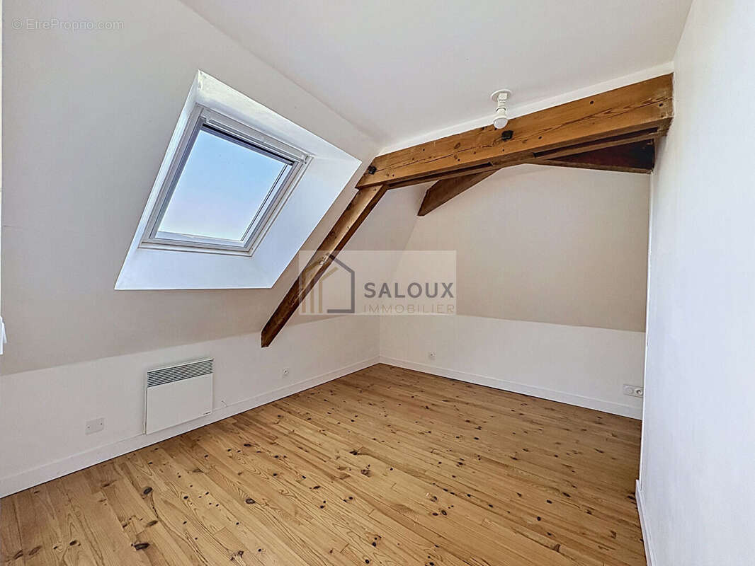 Local commercial Muzillac 65 m2 + Appartement T3 bis duplex de 75 m² - photo 15
