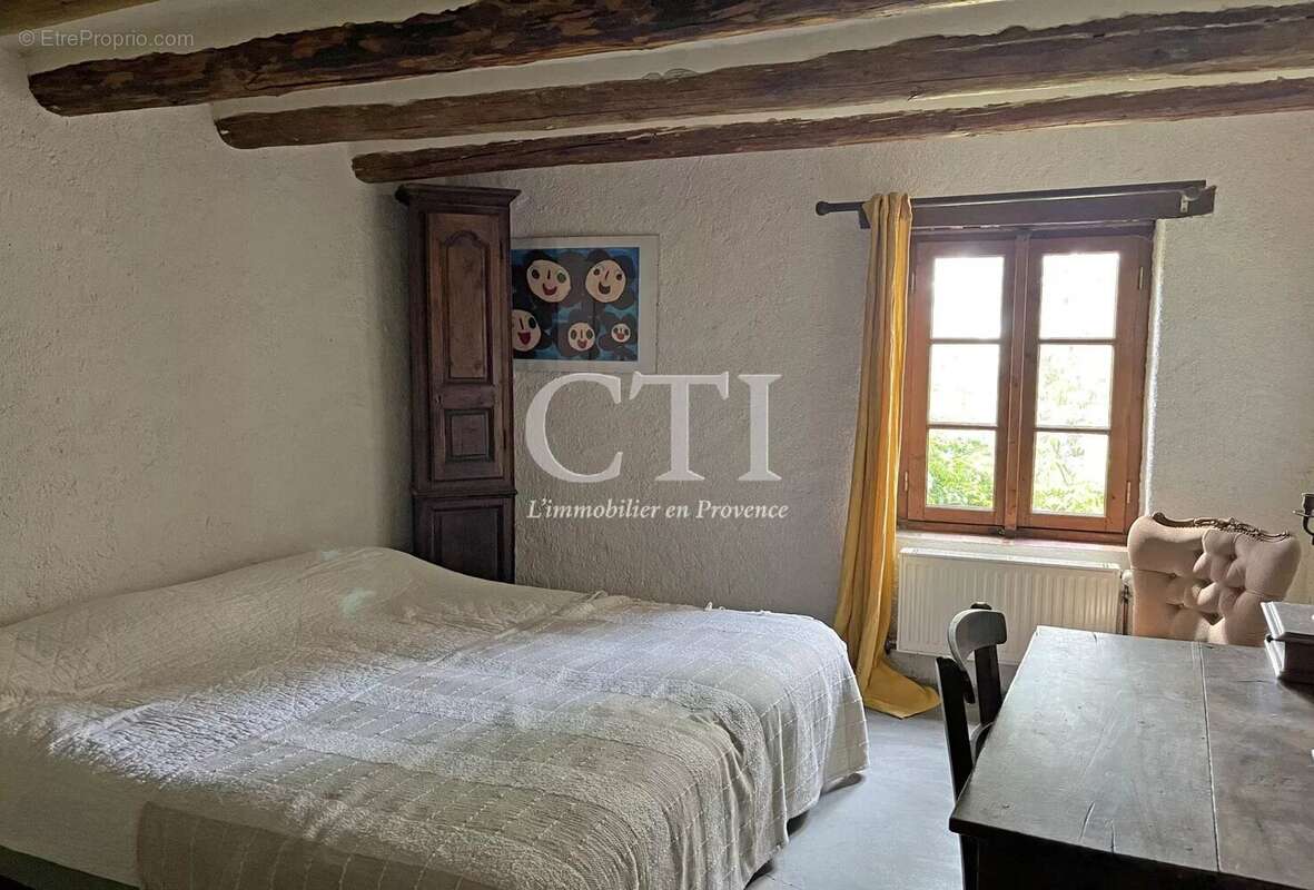 Maison à VAISON-LA-ROMAINE