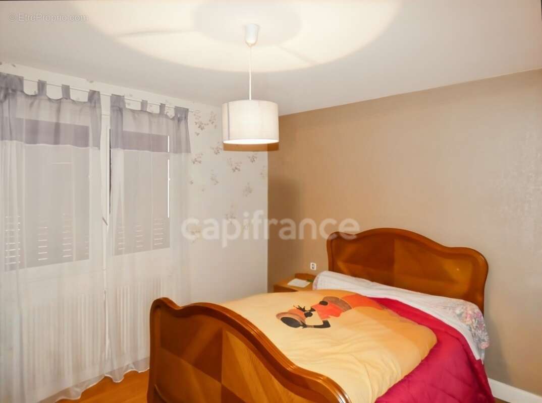 Maison à vendre 7 pièces SAINT MARTIN EN BRESSE (71) - photo 11