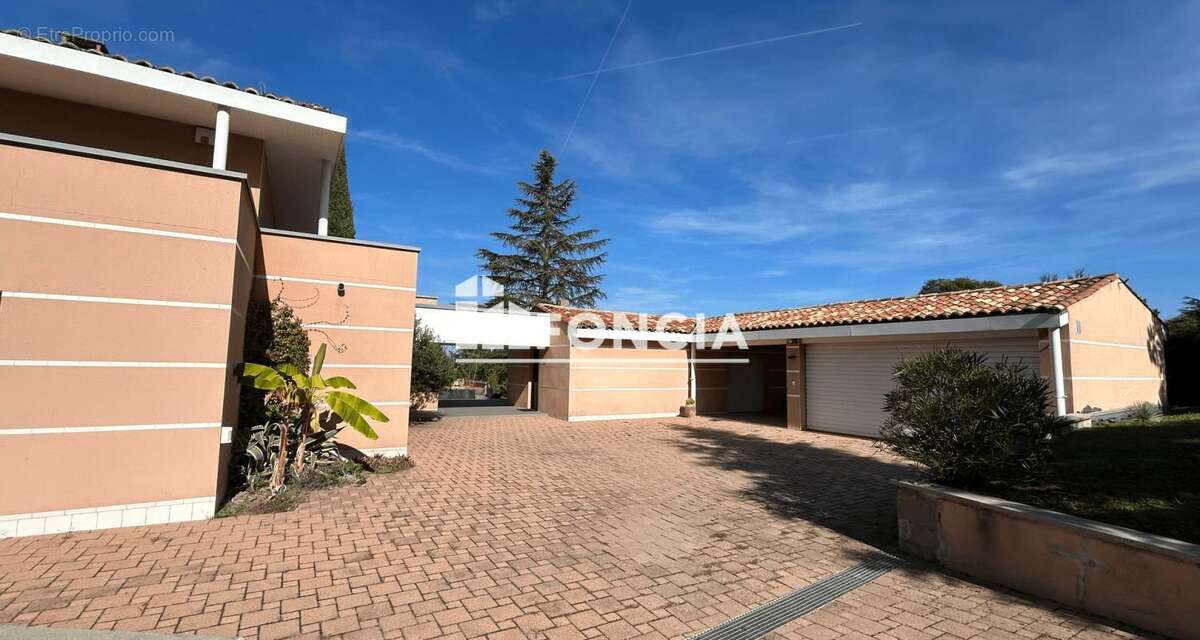 Maison à CASTELMAUROU