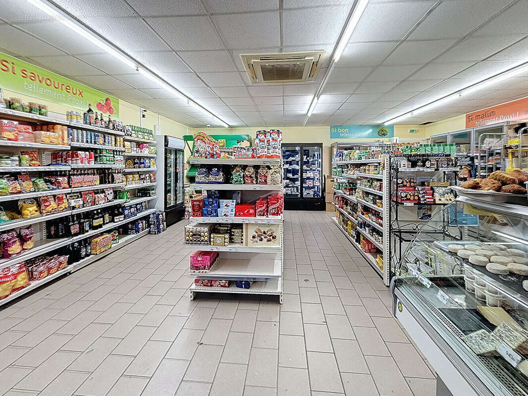 Commerce à CHARANTONNAY