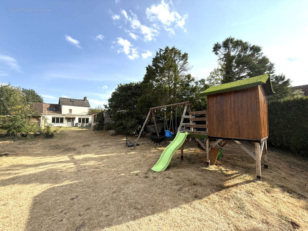 Maison familiale de 124m2, 3 chambres située sur une commune avec école à 10 mn de Anet - photo 17