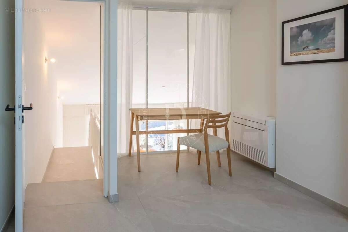 Duplex avec terrasses au dernier étage - photo 10
