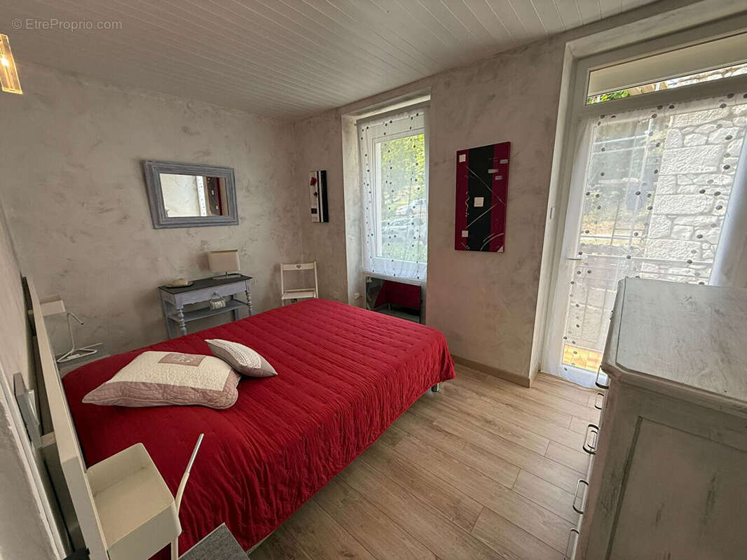 Appartement à ALBOUSSIERE