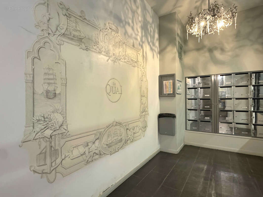 Appartement à MARSEILLE-2E