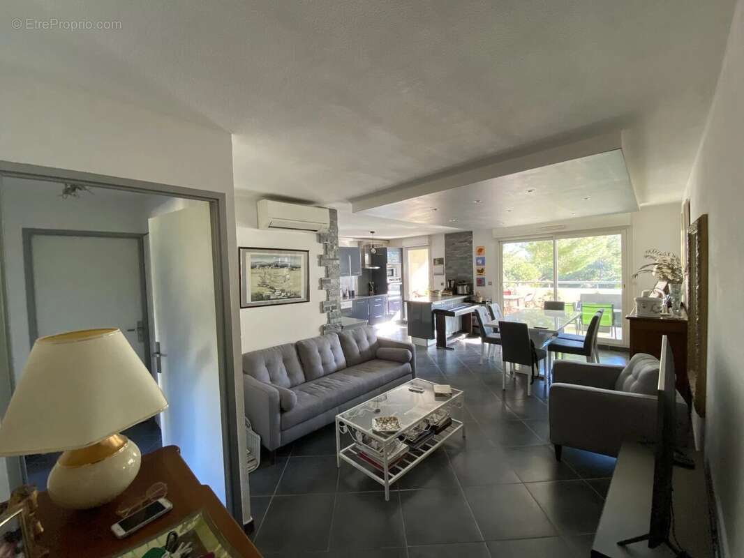 Appartement à MARSEILLE-13E