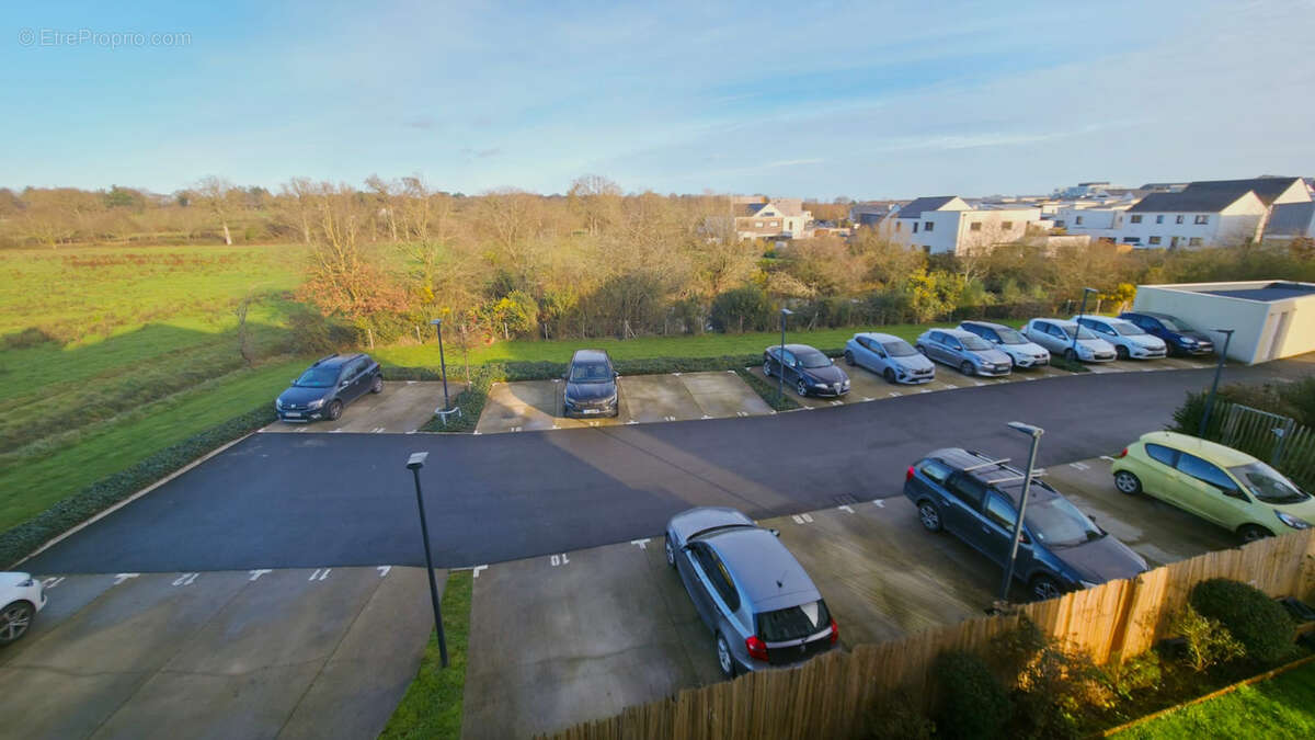 Appartement à LE RHEU