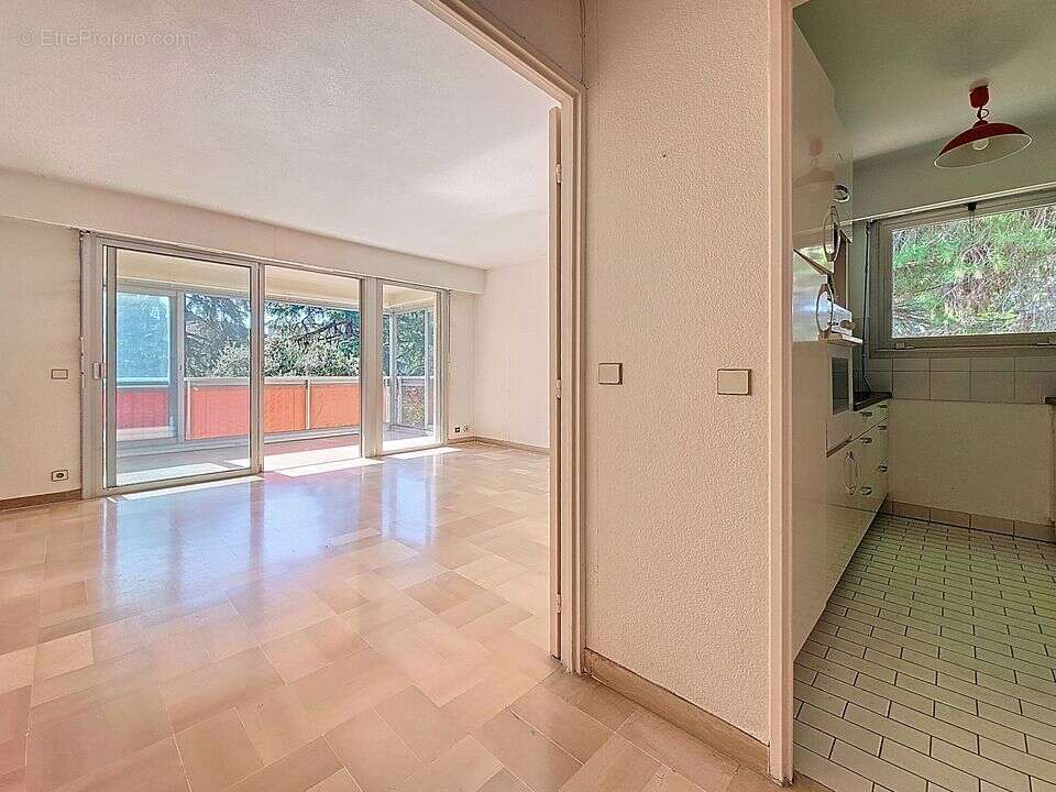 Appartement à LE CANNET