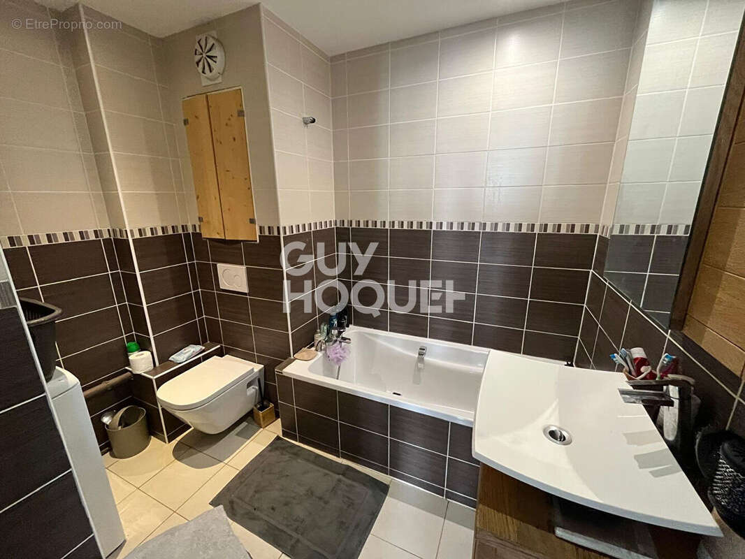 Appartement à OULLINS