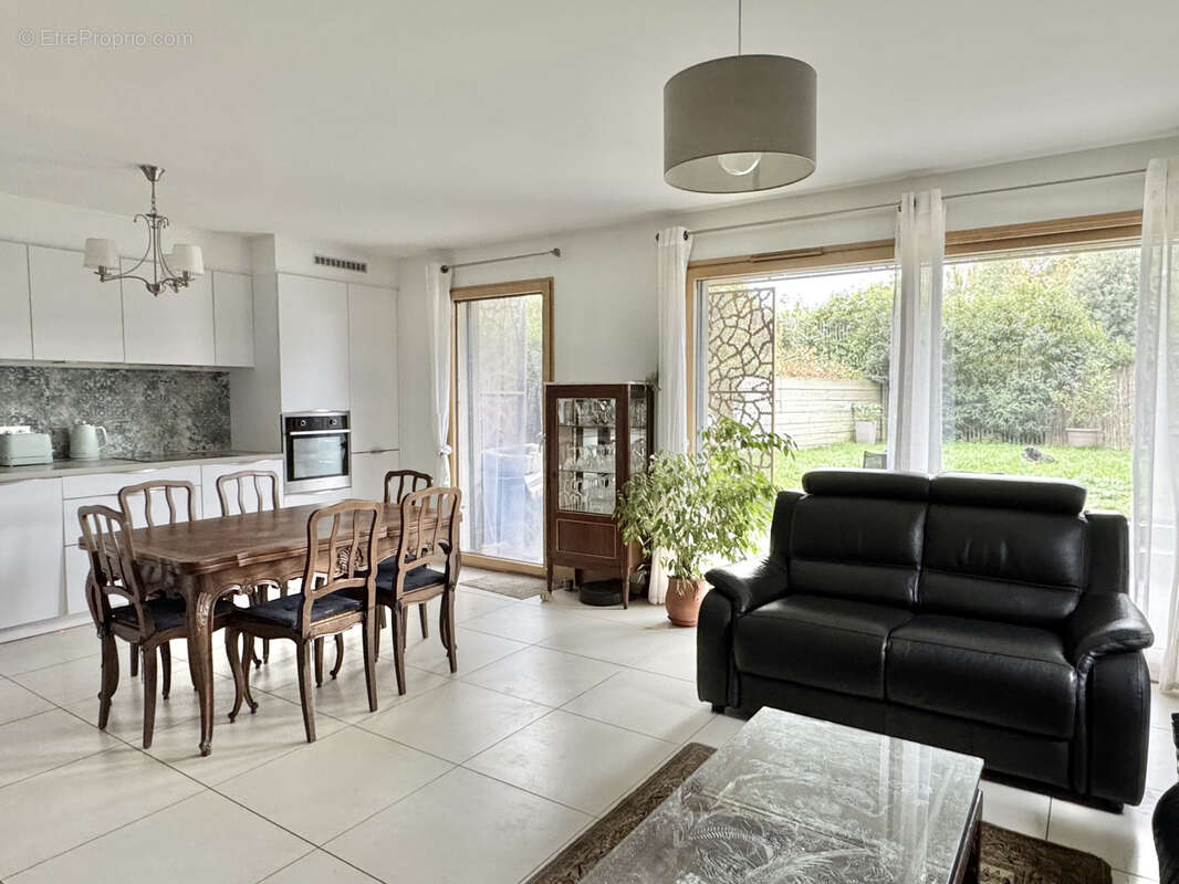 Appartement à TASSIN-LA-DEMI-LUNE