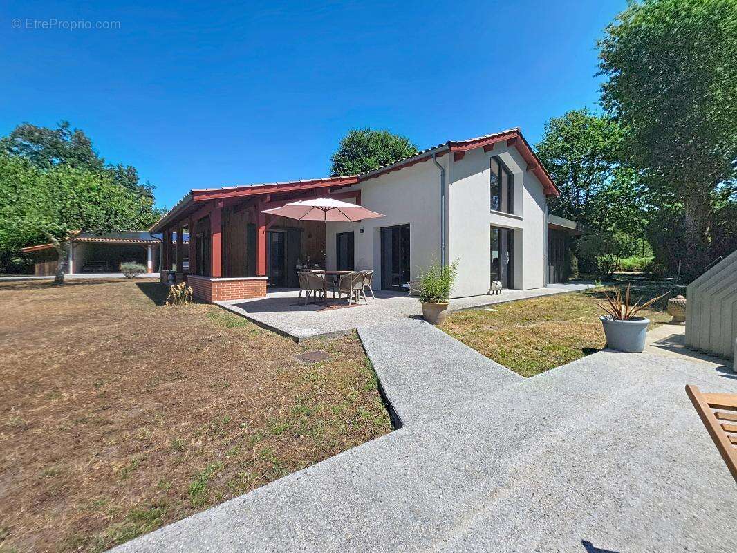 Maison à SANGUINET