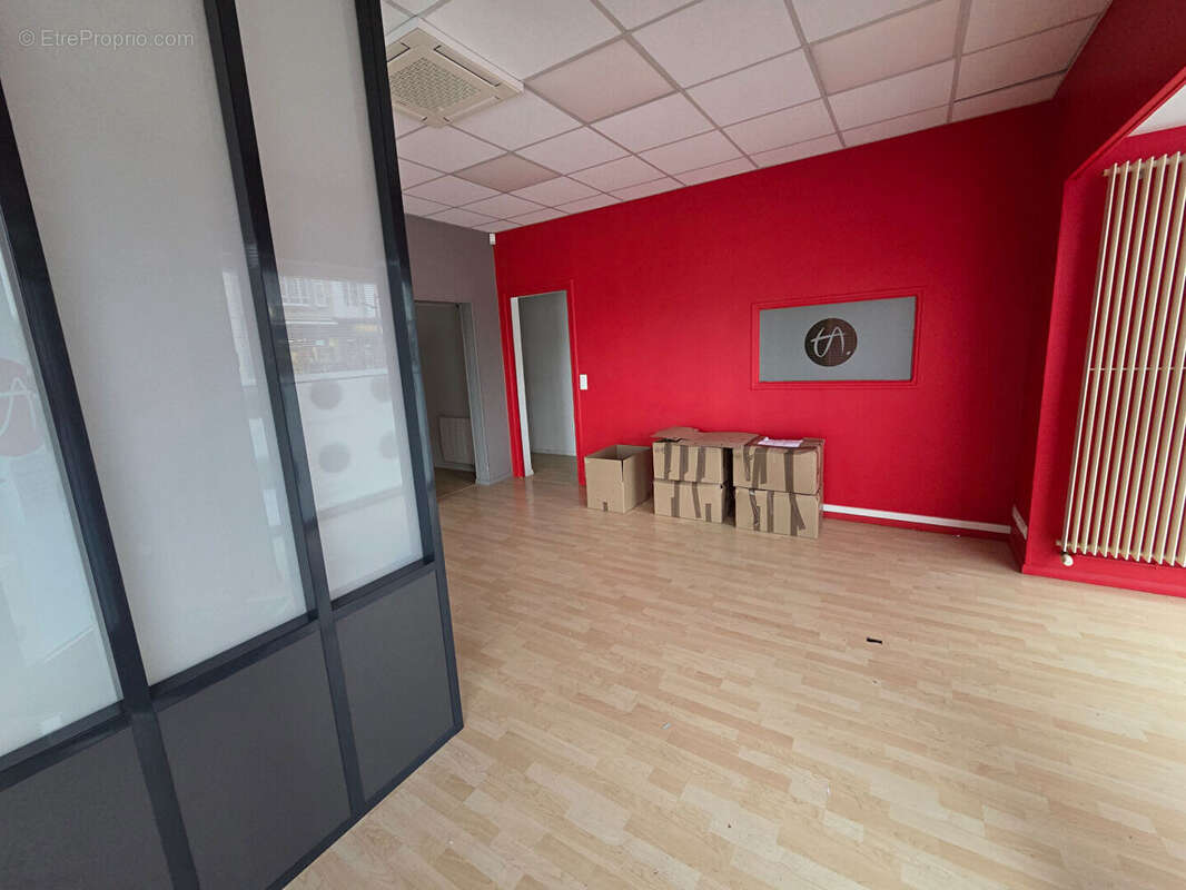 Commerce à VILLERS-BOCAGE