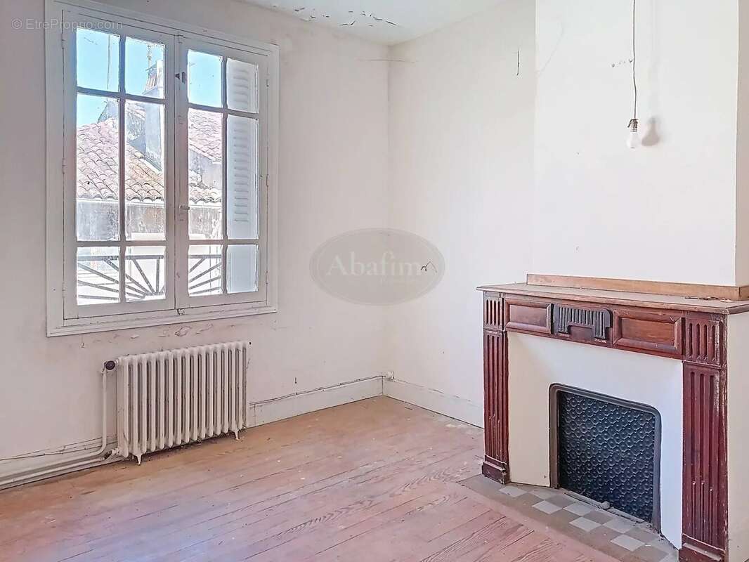 Appartement et local commercial - photo 13